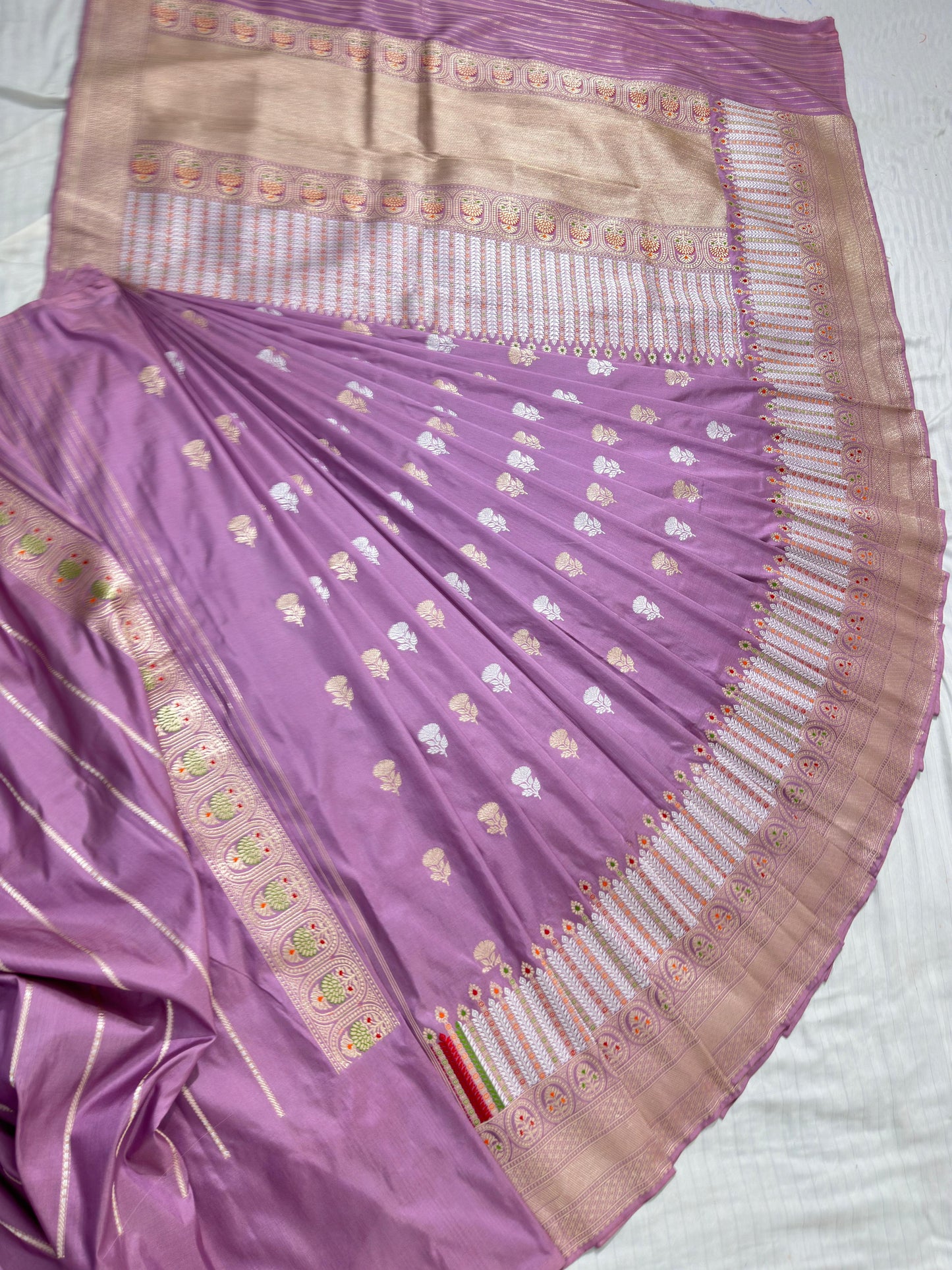 Light Purple/Mauve Pure Handwoven Banarasi Katan Silk Saree