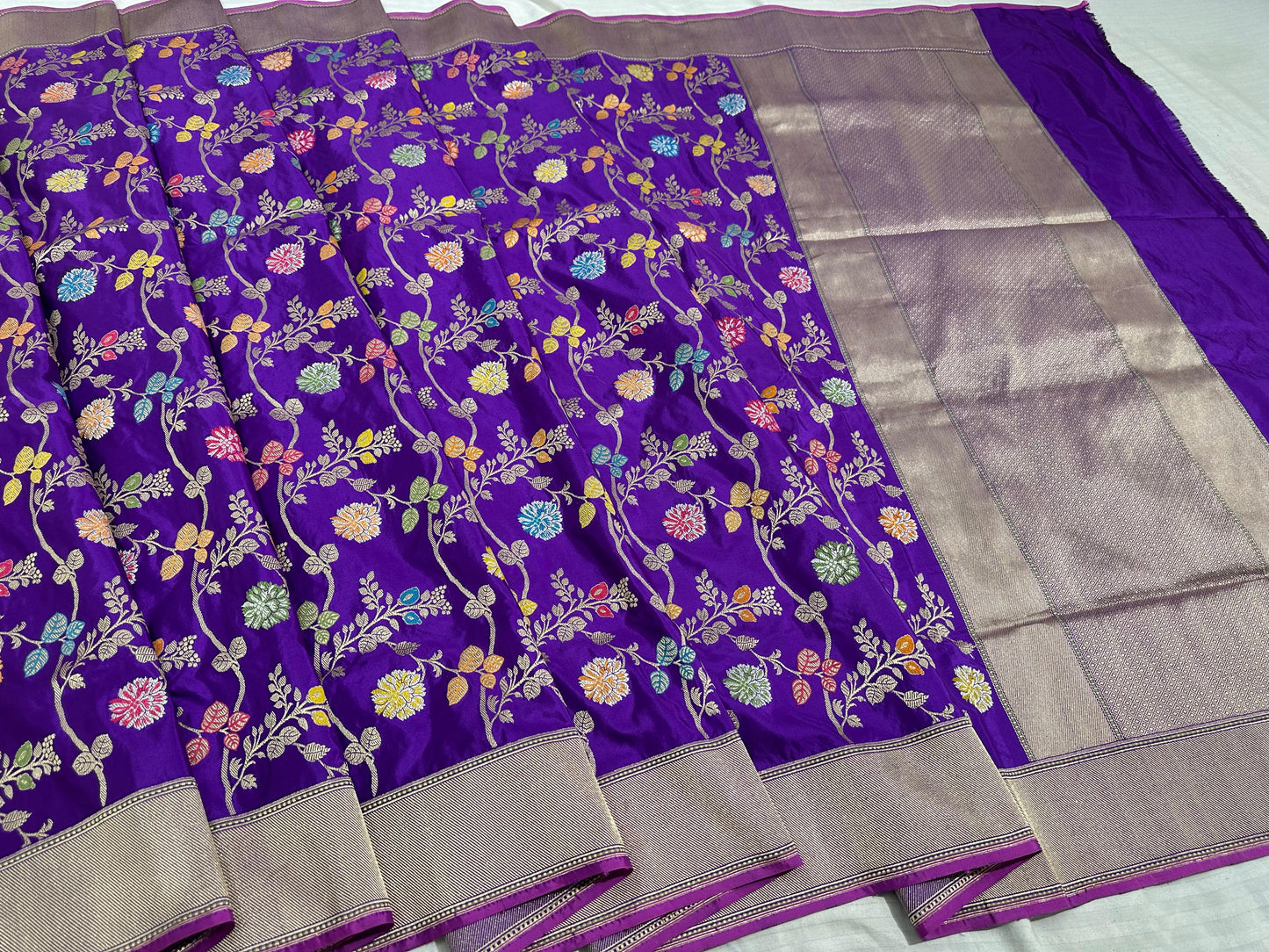 Purple Pure Handwoven Banarasi katan Silk Saree