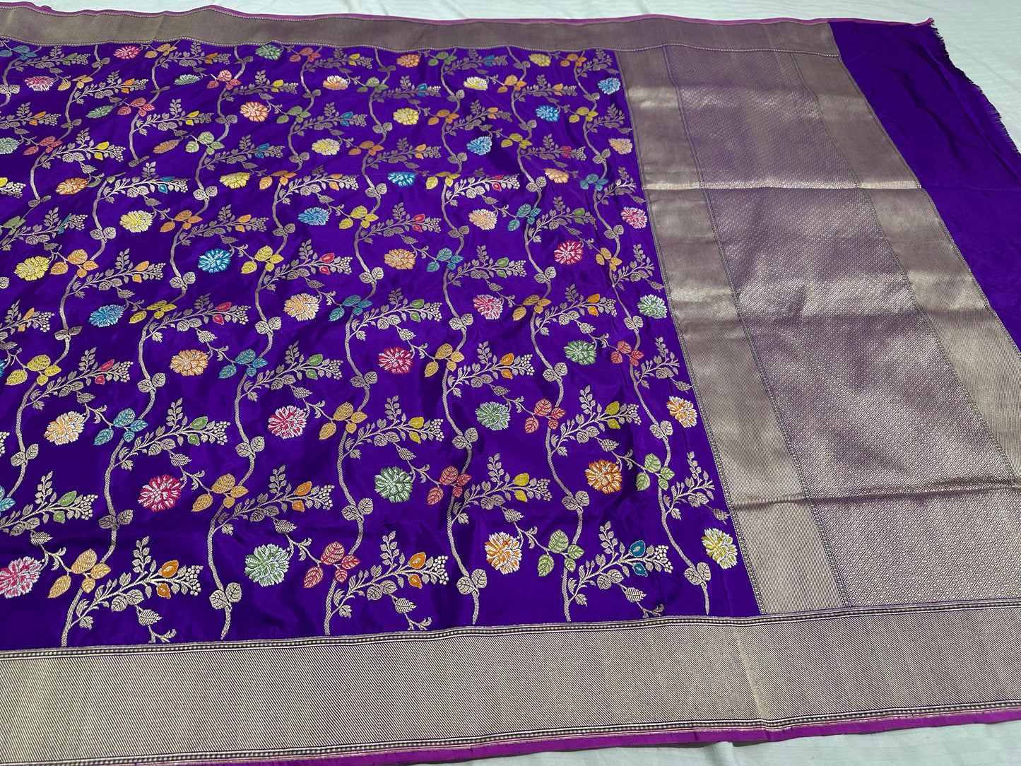 Purple Pure Handwoven Banarasi katan Silk Saree