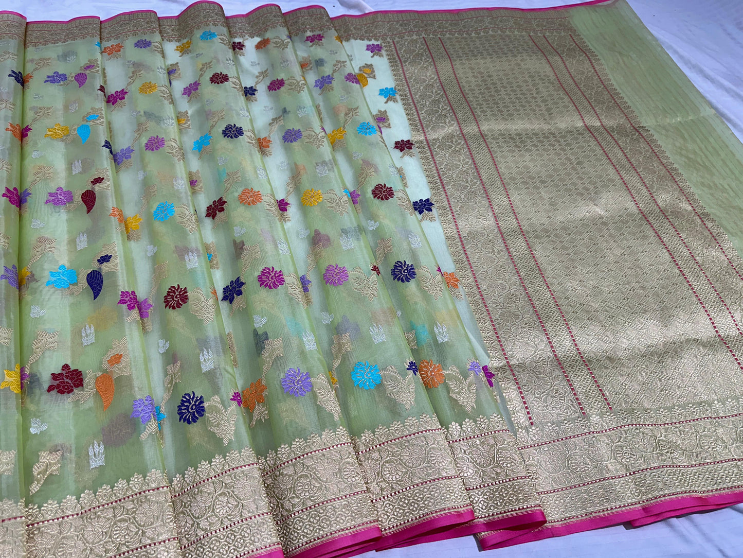 Light Green Pure Handwoven Banarasi Organza Saree