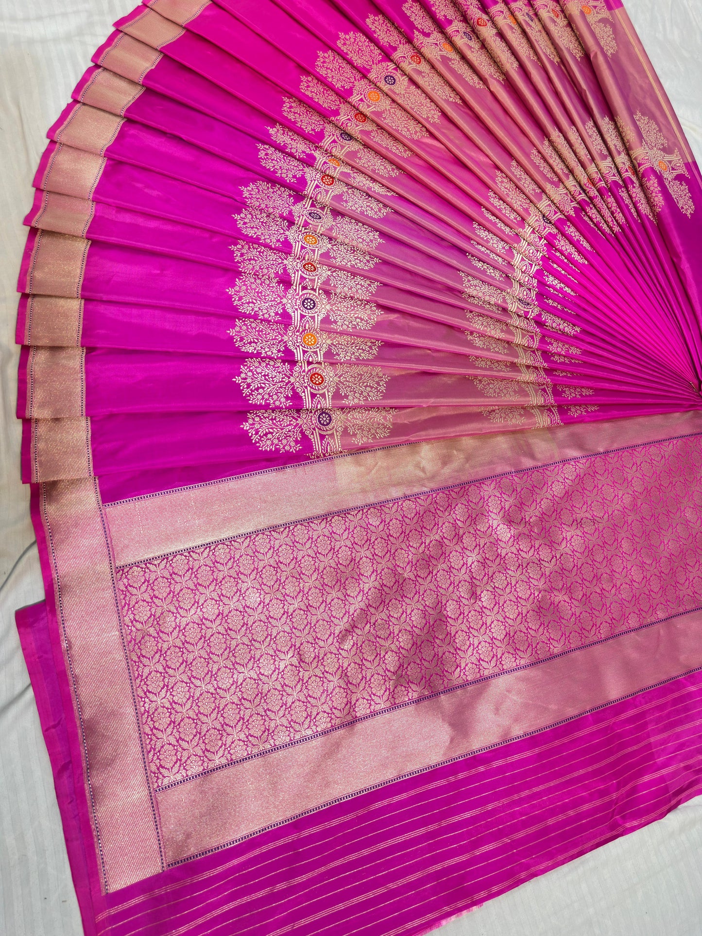 Rani Pink Pure Handwoven Banarasi katan Silk Saree