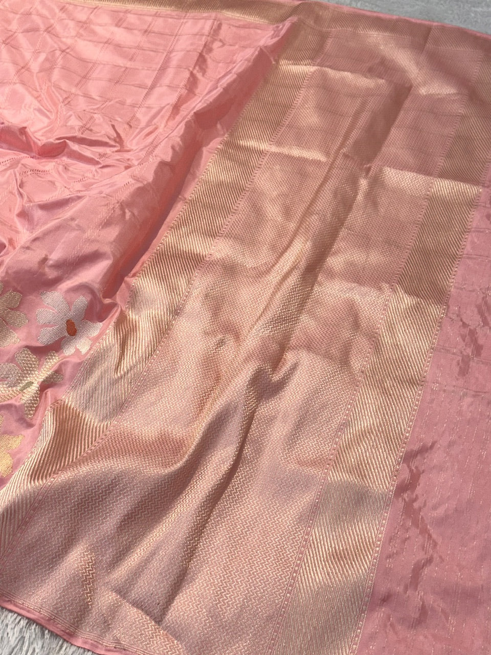 Powder Pink Pure Katan Silk Handwoven Banarasi Saree