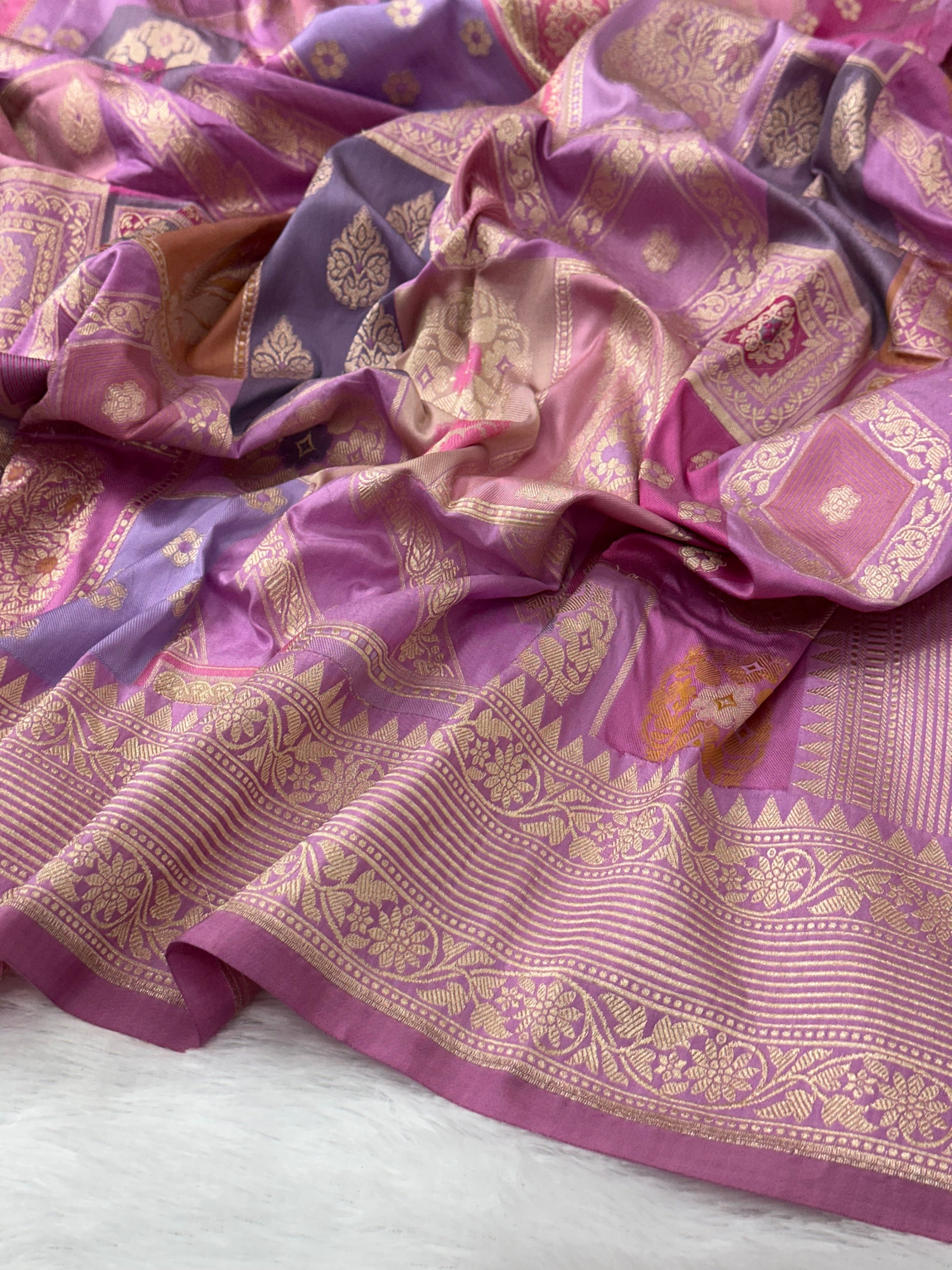Lovender Rangkaat Pure Katan Silk Banarasi Saree