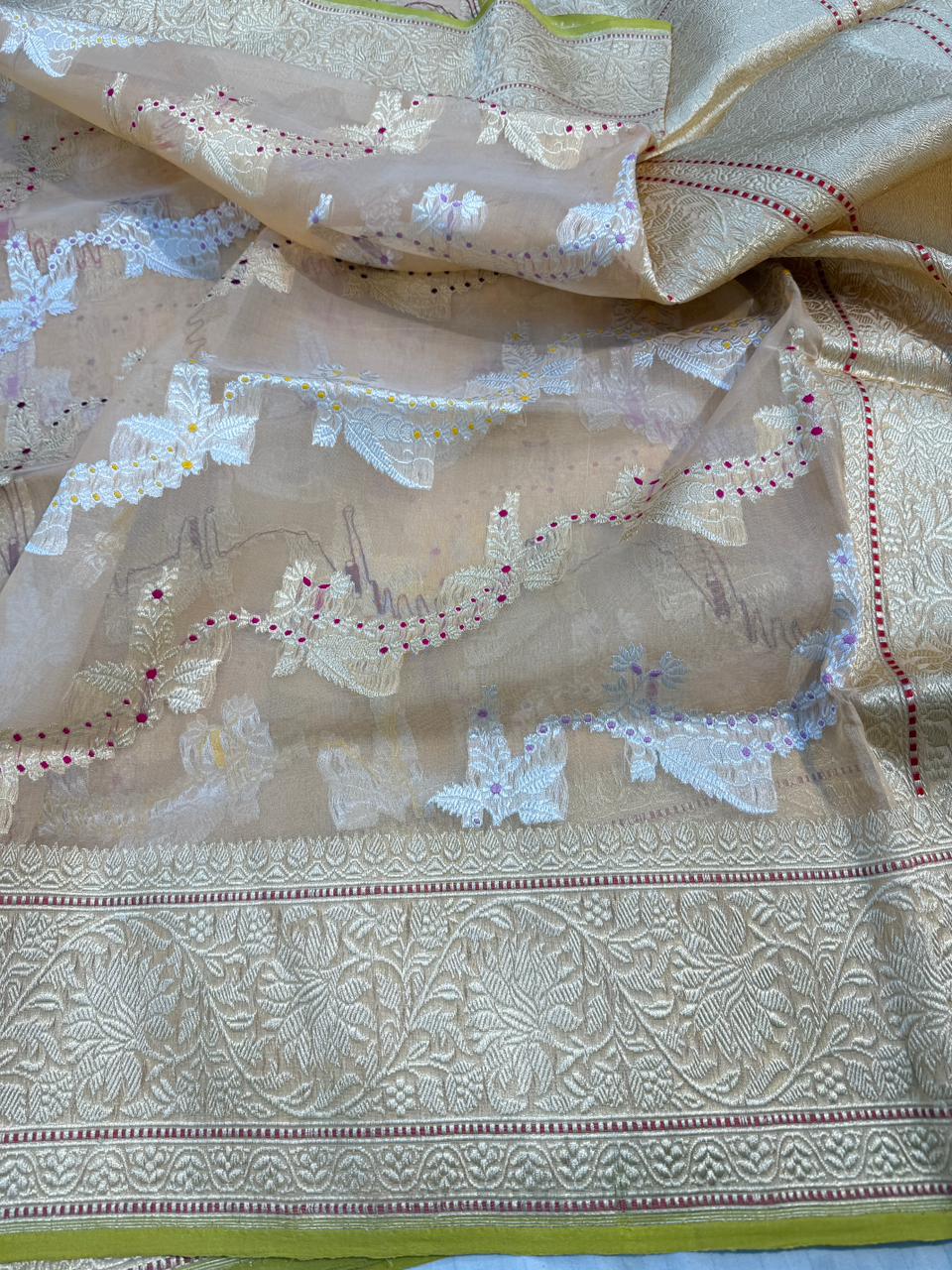 Beige Shade Pure Kora (Organza) silk Handwoven Banarasi Saree