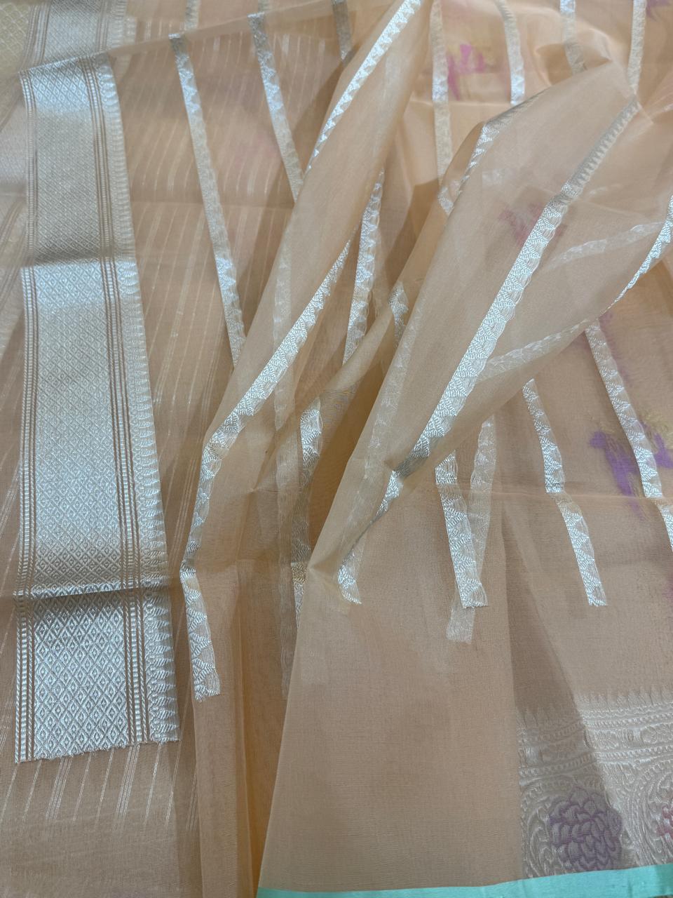 Beige Shade Pure Organza Silk Handwoven Banarasi Saree