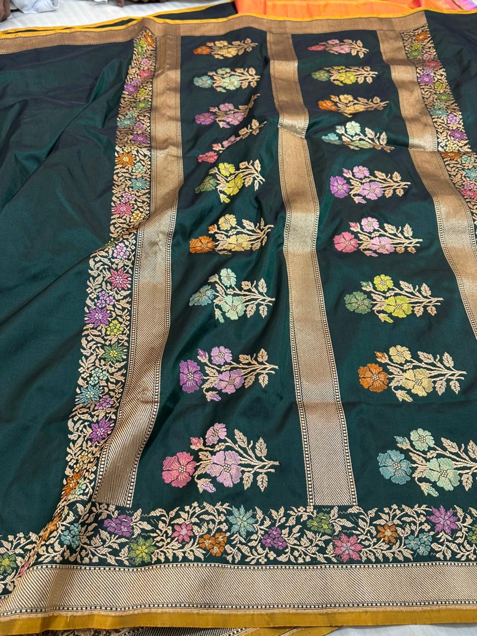 Dark Green Pure Katan Silk Handwoven Banarasi Saree