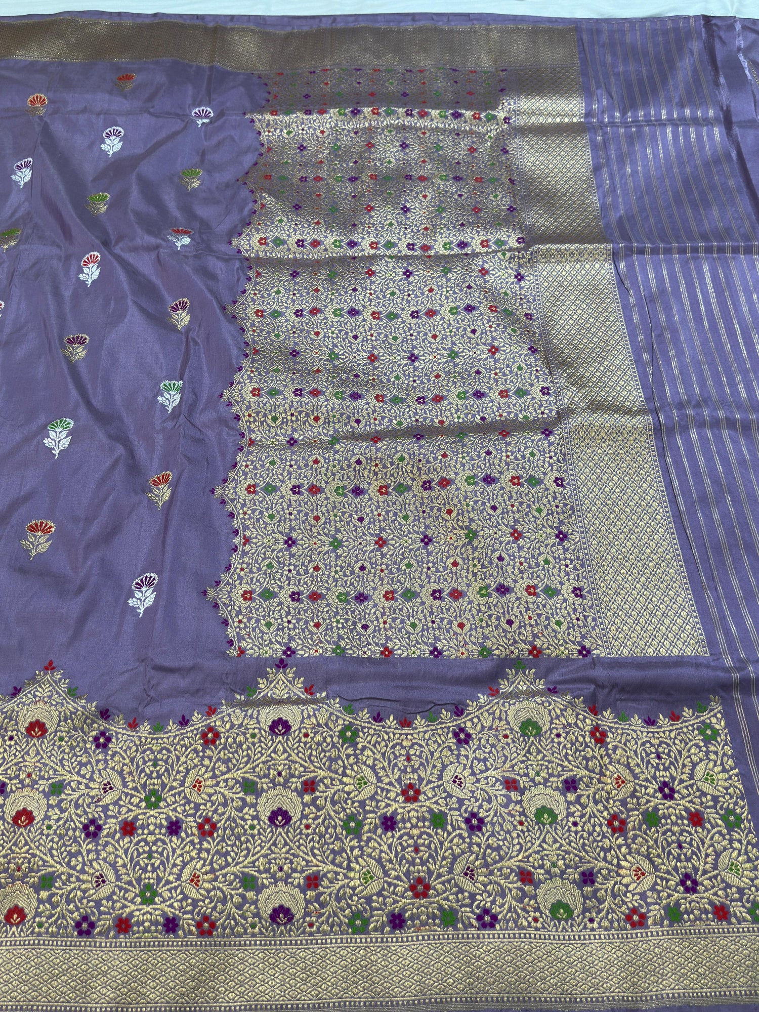 Lavender Purple Handwoven Banarasi Pure Katan Silk Saree