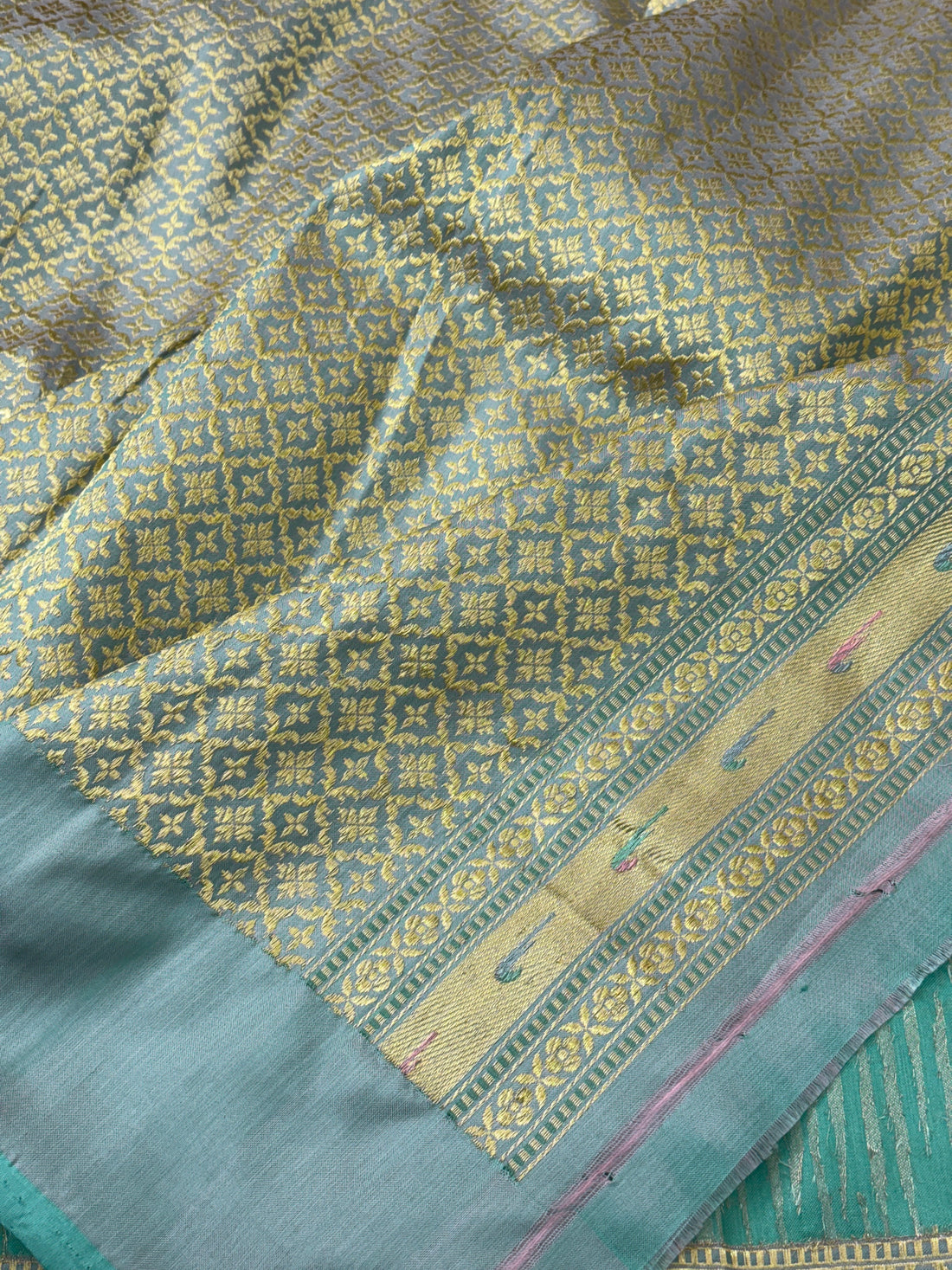 Sea Green Pure Handwoven Banarasi Pure katan Silk Ektara Saree
