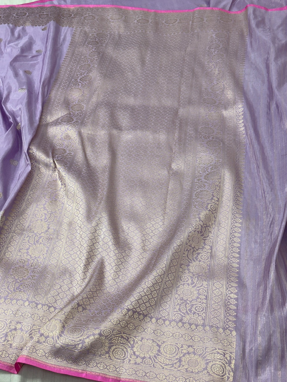Lovender Pure Handwoven Katan Tissue Silk Banarasi Saree