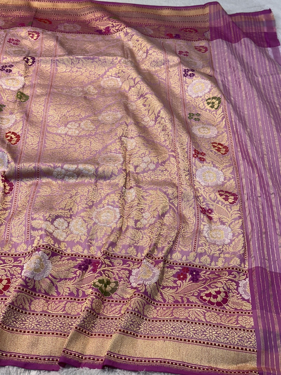Pinkish Lavender Pure Ektara Silk Handwoven Banarasi Saree
