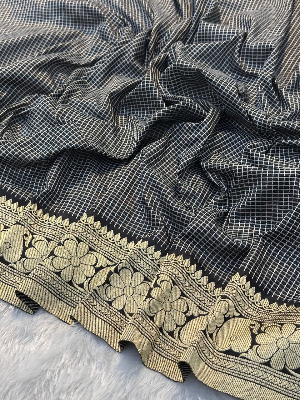 Black Shade Pure Katan Silk Handwoven Banarasi Saree