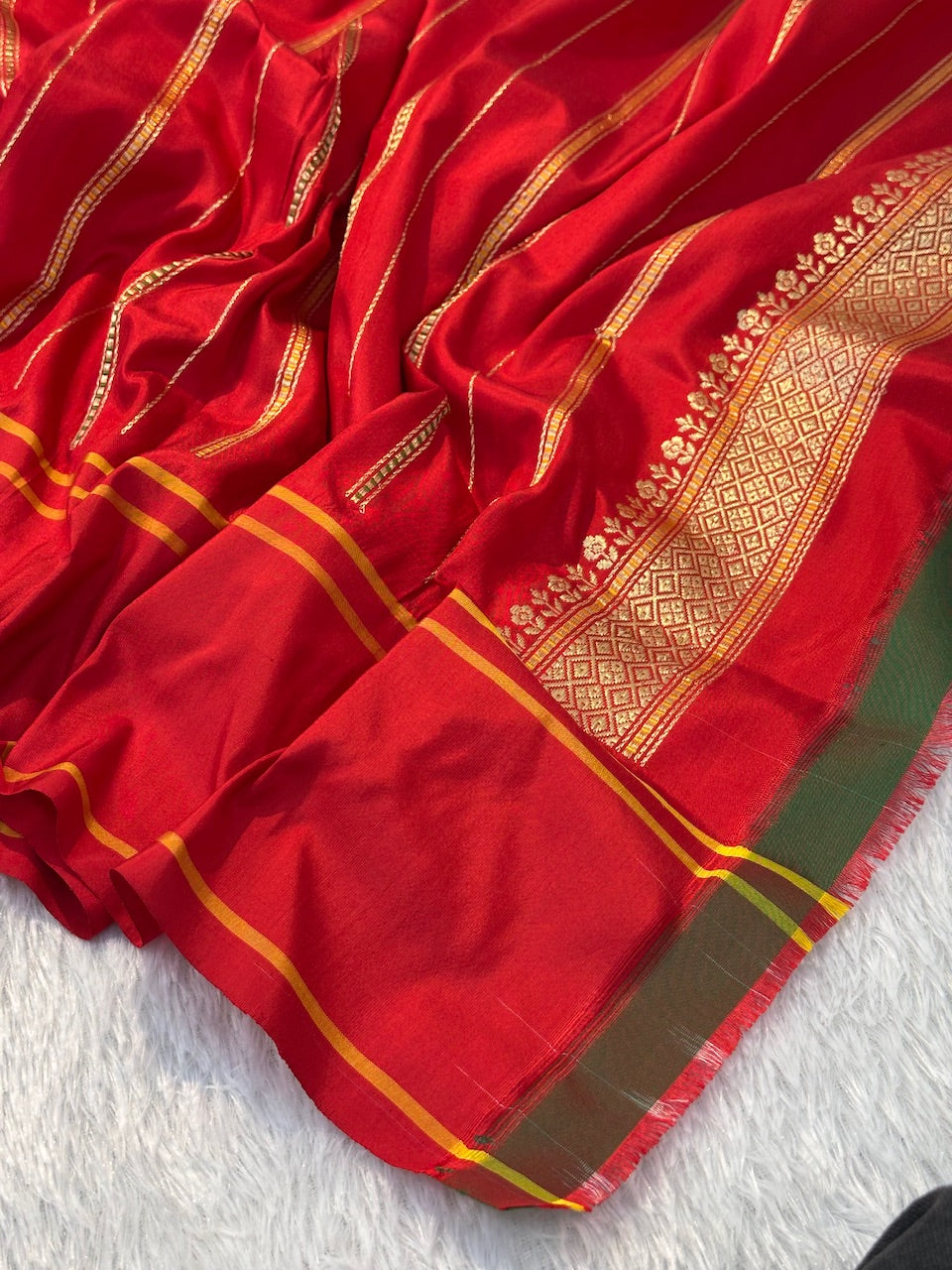 Green Shade Pure Ektara Silk Handwoven Banarasi Saree