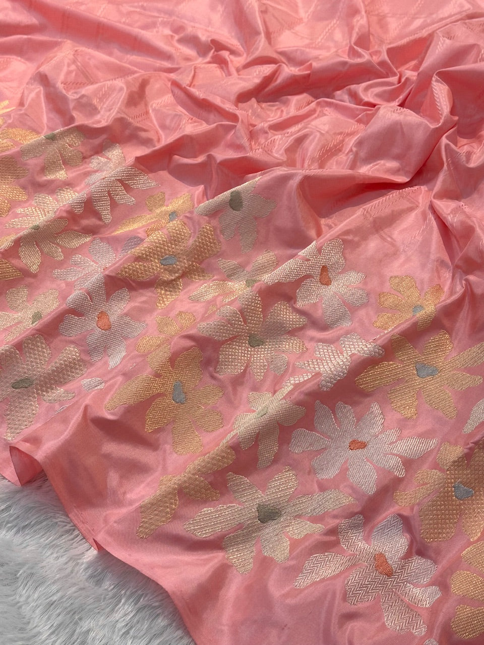 Powder Pink Pure Katan Silk Handwoven Banarasi Saree