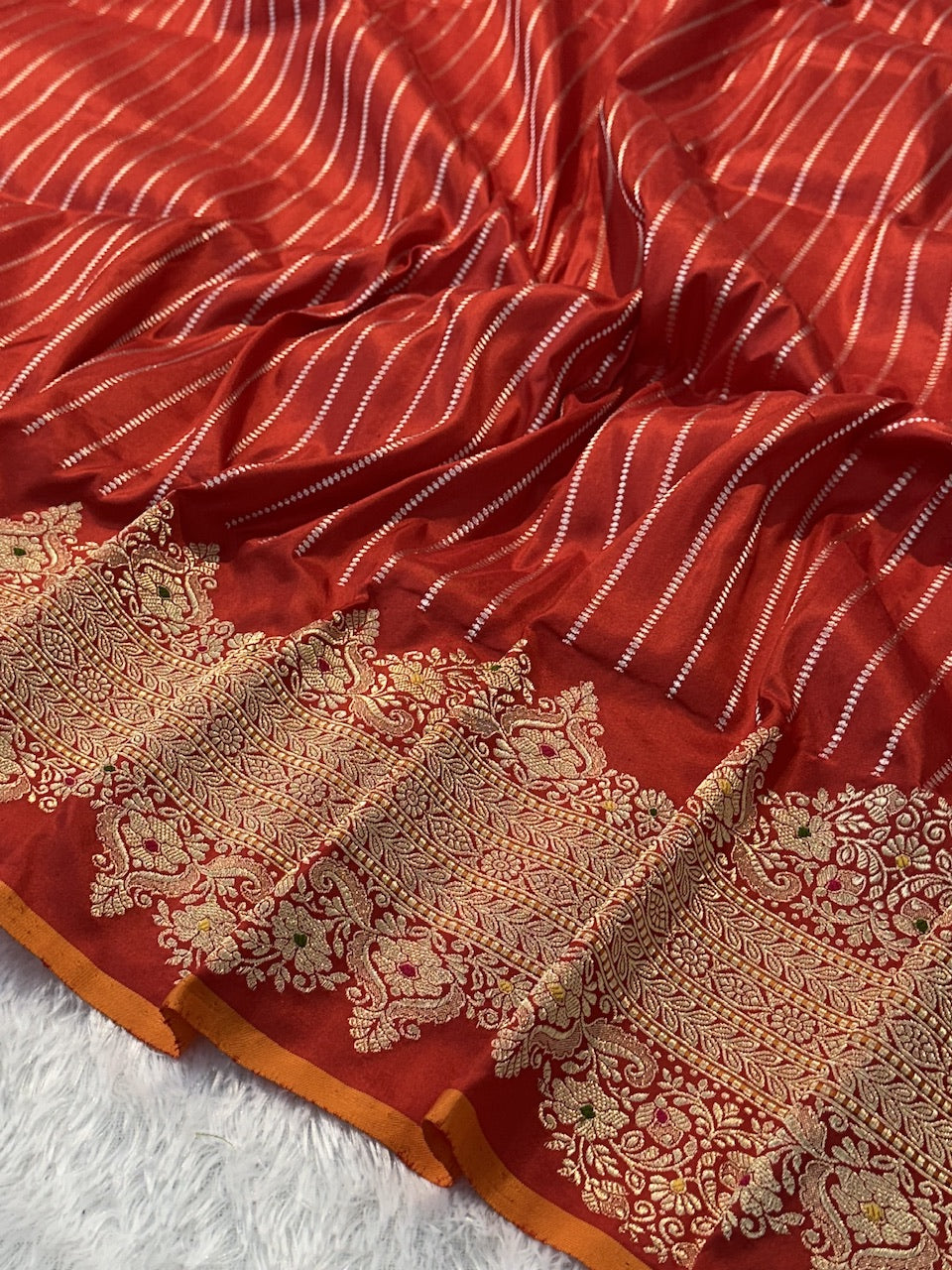 Crimson Red Pure Katan Silk Handwoven Banarasi Saree