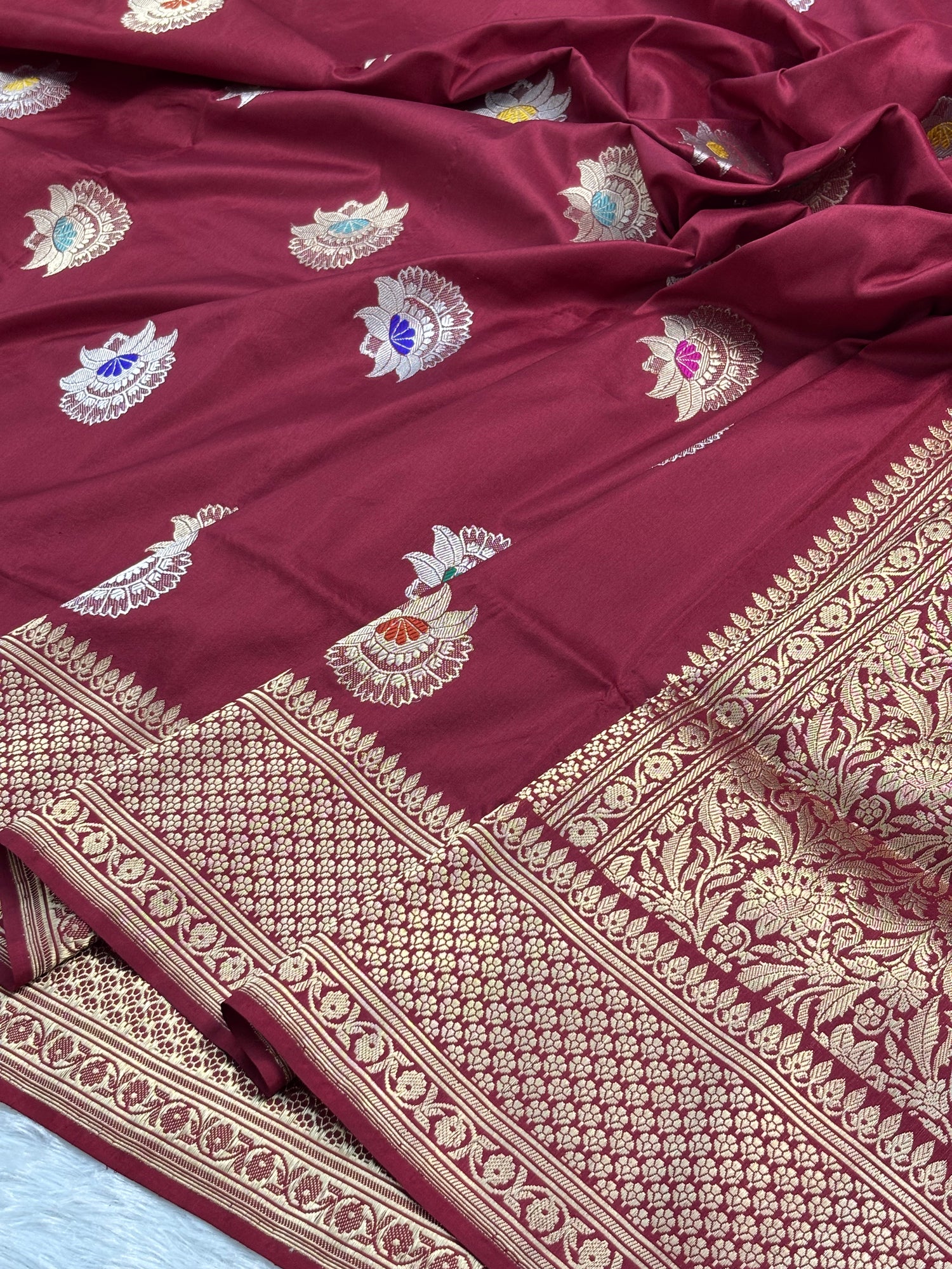 Brown Shade Pure Katan Silk with Traditional Minakari Handwoven Banarasi Saree