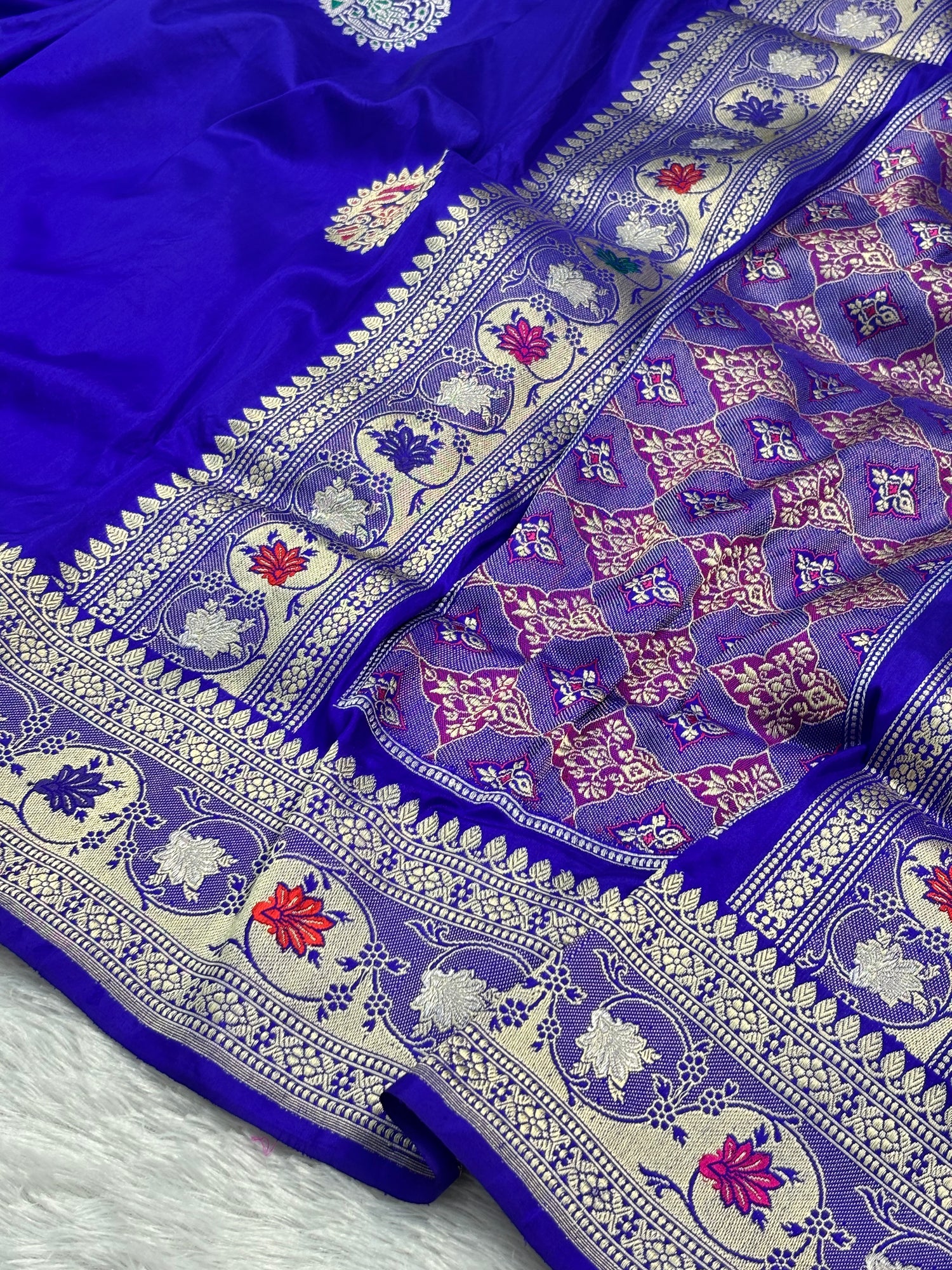Royal Blue Pure Katan Silk with Minakari Bootas Handwoven Banarasi Saree