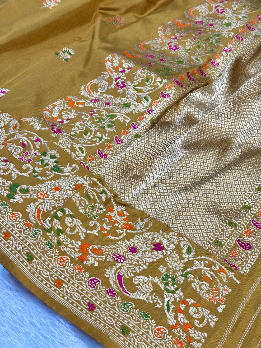 Mustard Shade Pure Handwoven Banarasi katan Silk Saree