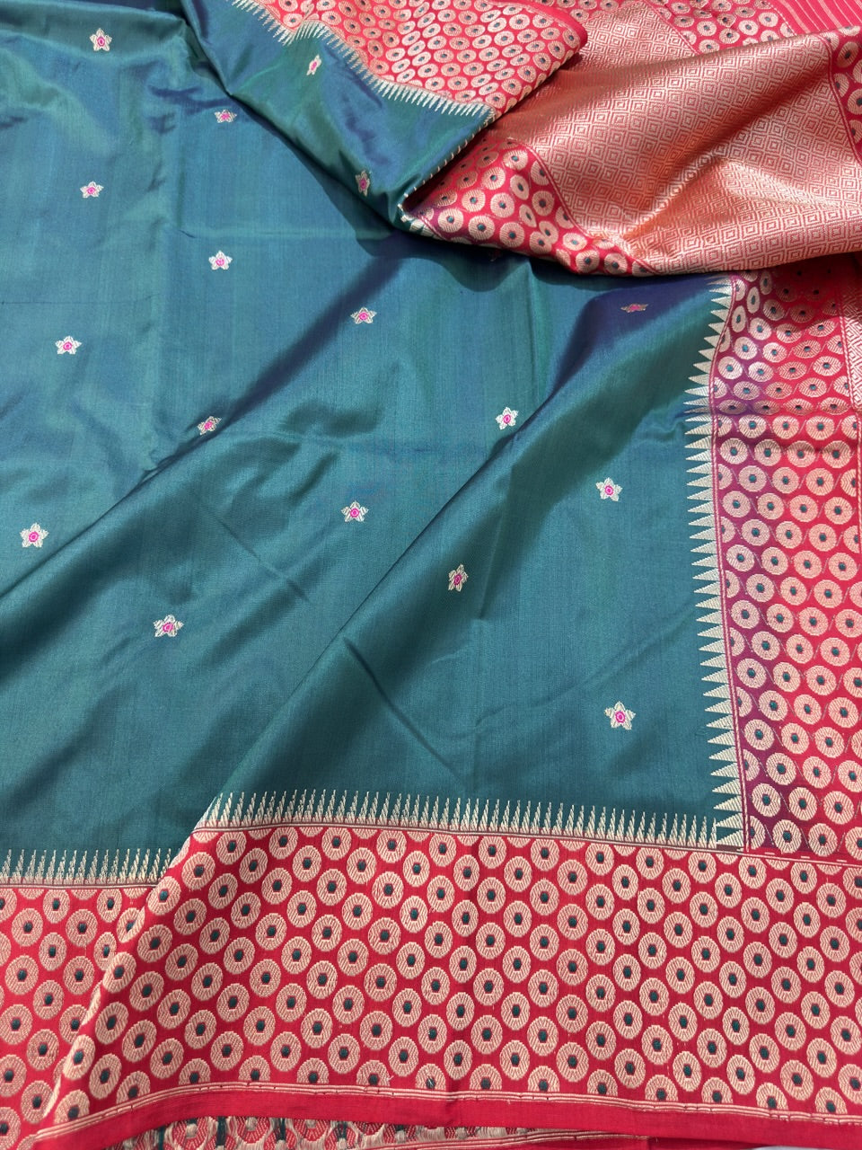 Teal Green Handwoven Banarasi Ektara Pure Silk Saree