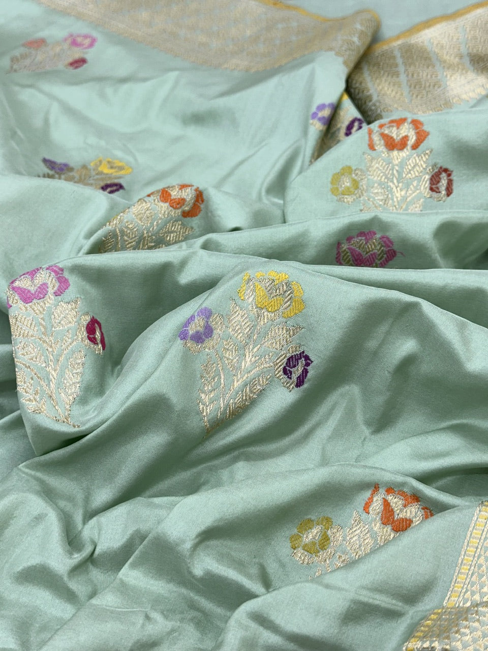 Pale Green Pure Handwoven katan Silk Banarasi Saree
