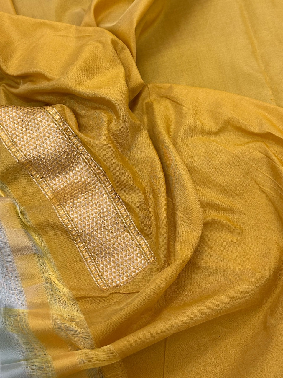 Pale Green Pure Handwoven katan Silk Banarasi Saree