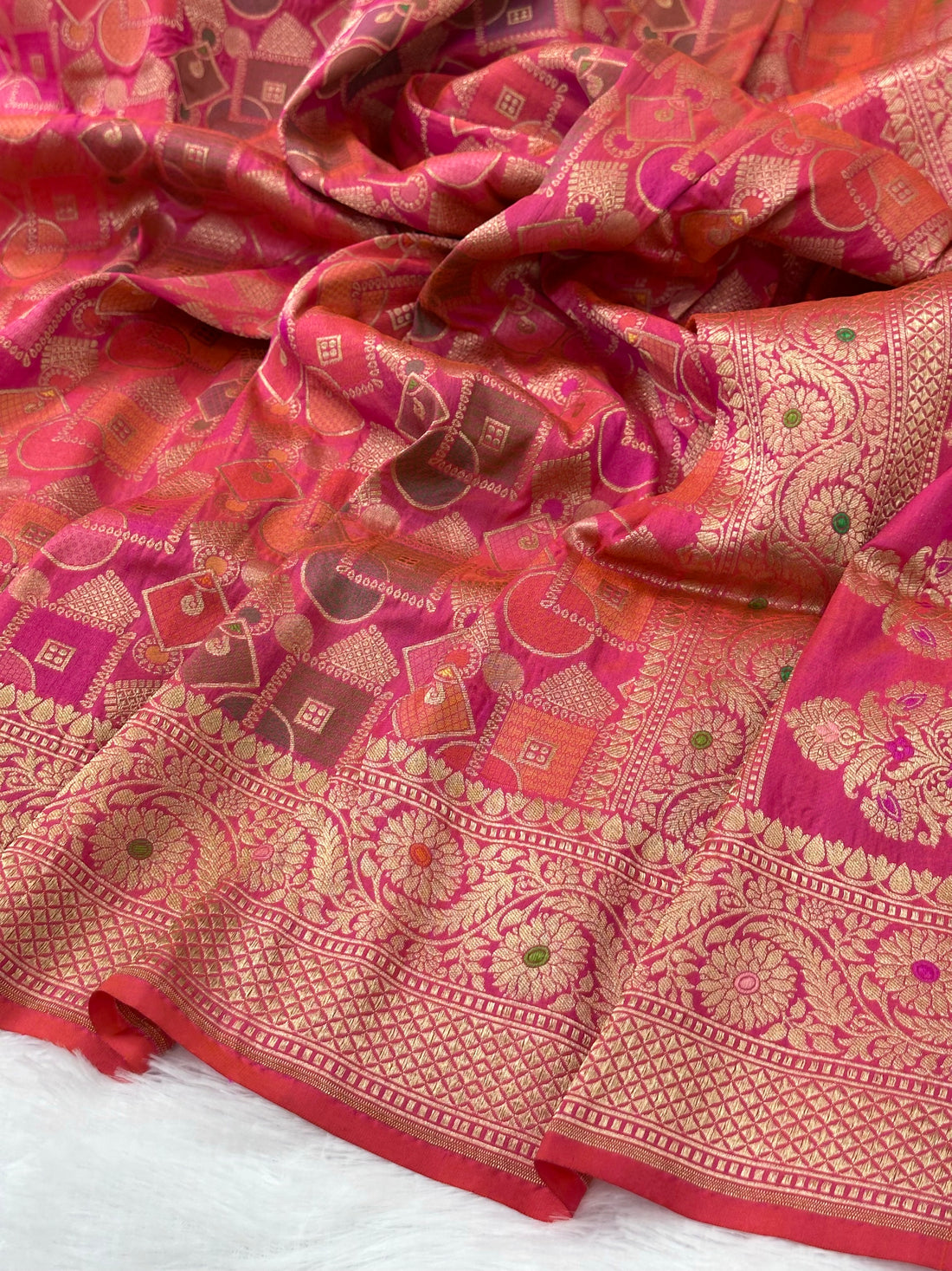 Rani Pink Rangkaat Pure Katan Silk Banarasi Saree