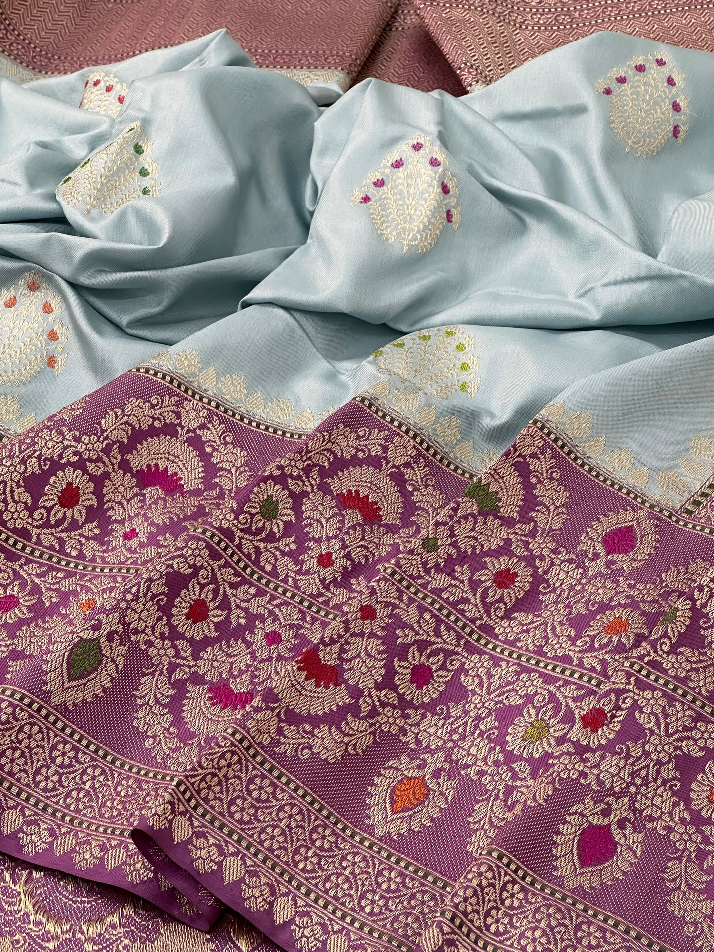 Powder Blue Handwoven Banarasi Ektara katan Silk Kadiyal Saree