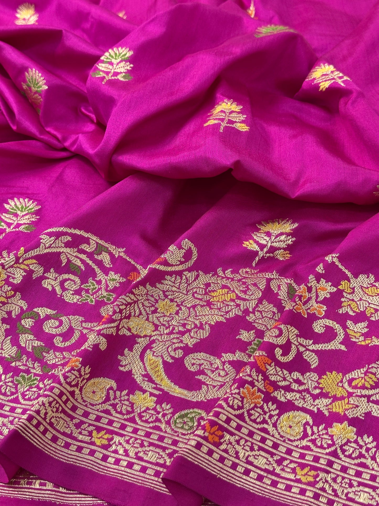 Rani Pure Handwoven Banarasi katan Silk Saree