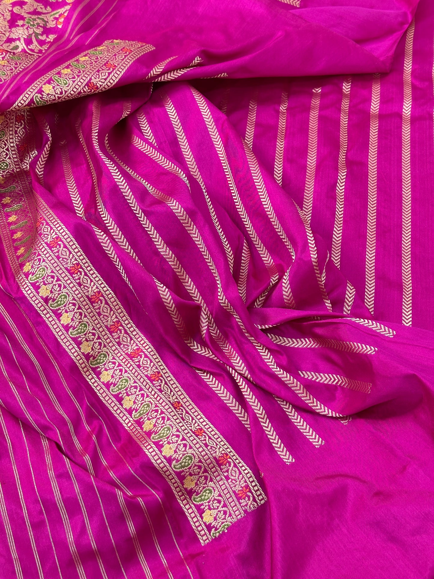 Rani Pure Handwoven Banarasi katan Silk Saree