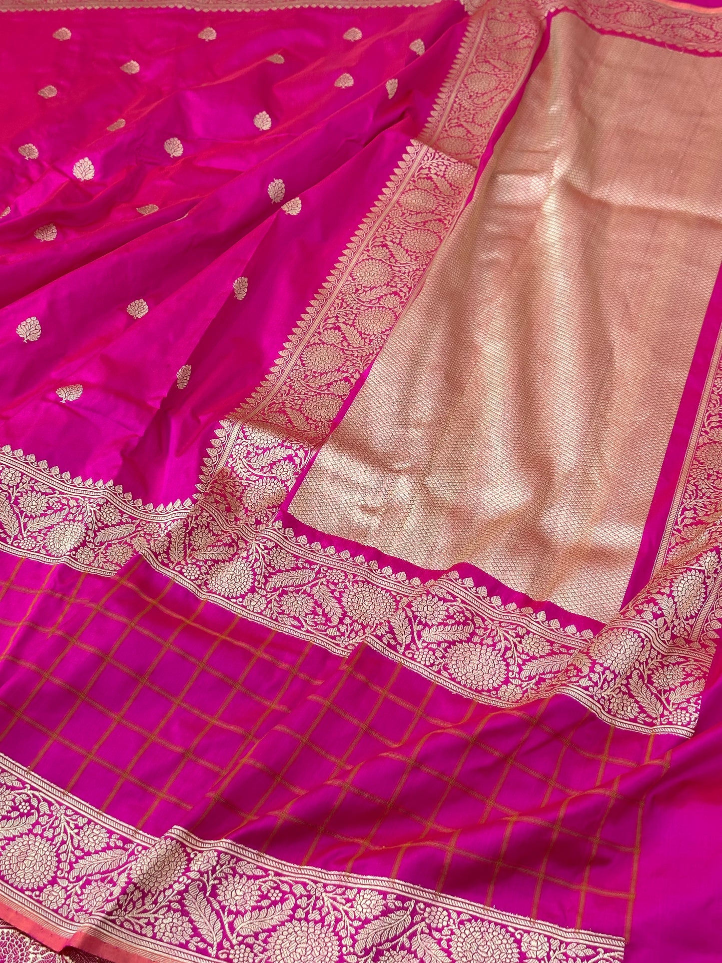 Rani Pure Handwoven Banarasi katan Silk Saree