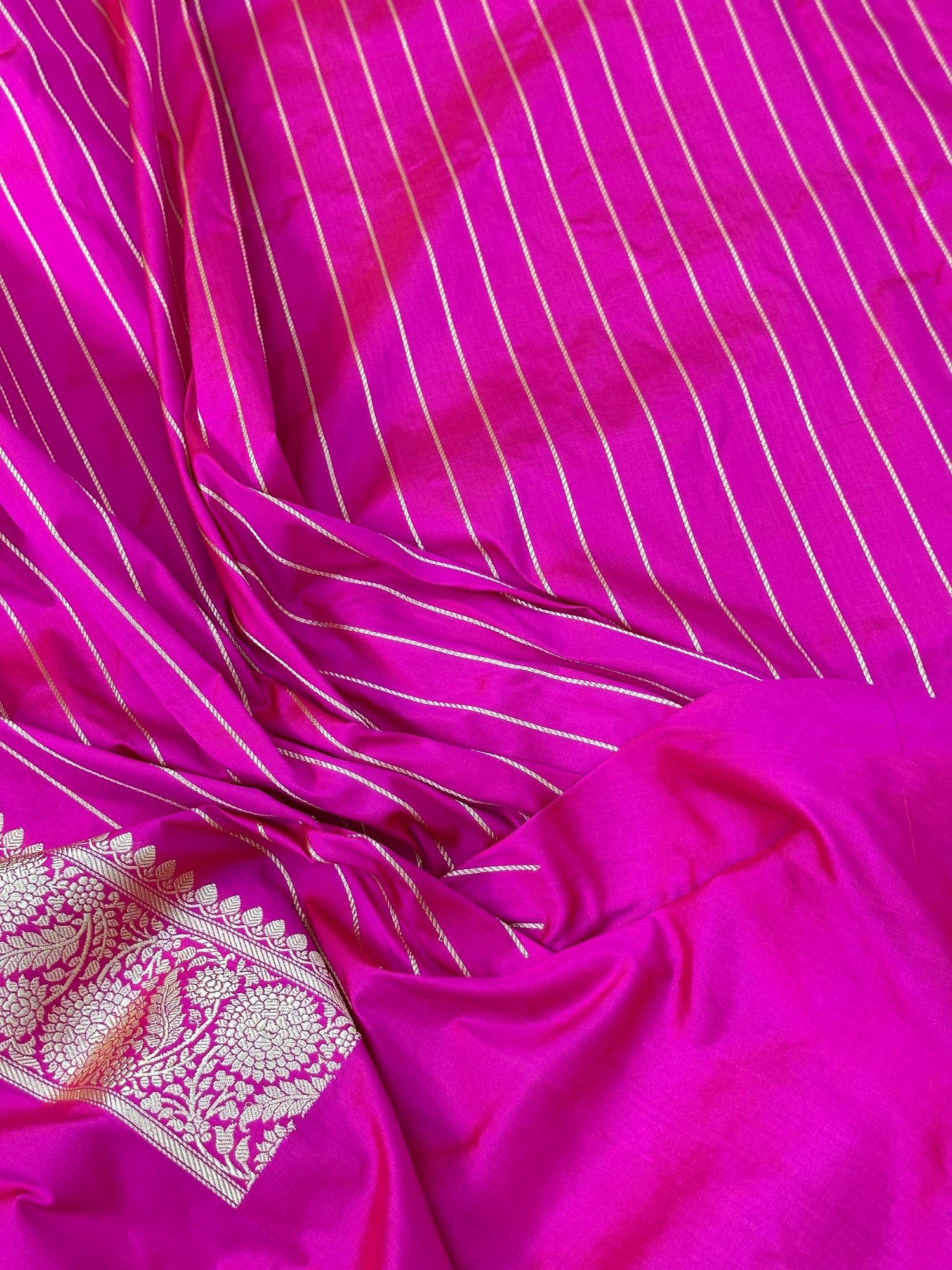 Hot Pink Handwoven Pure Katan Silk Banarasi Saree