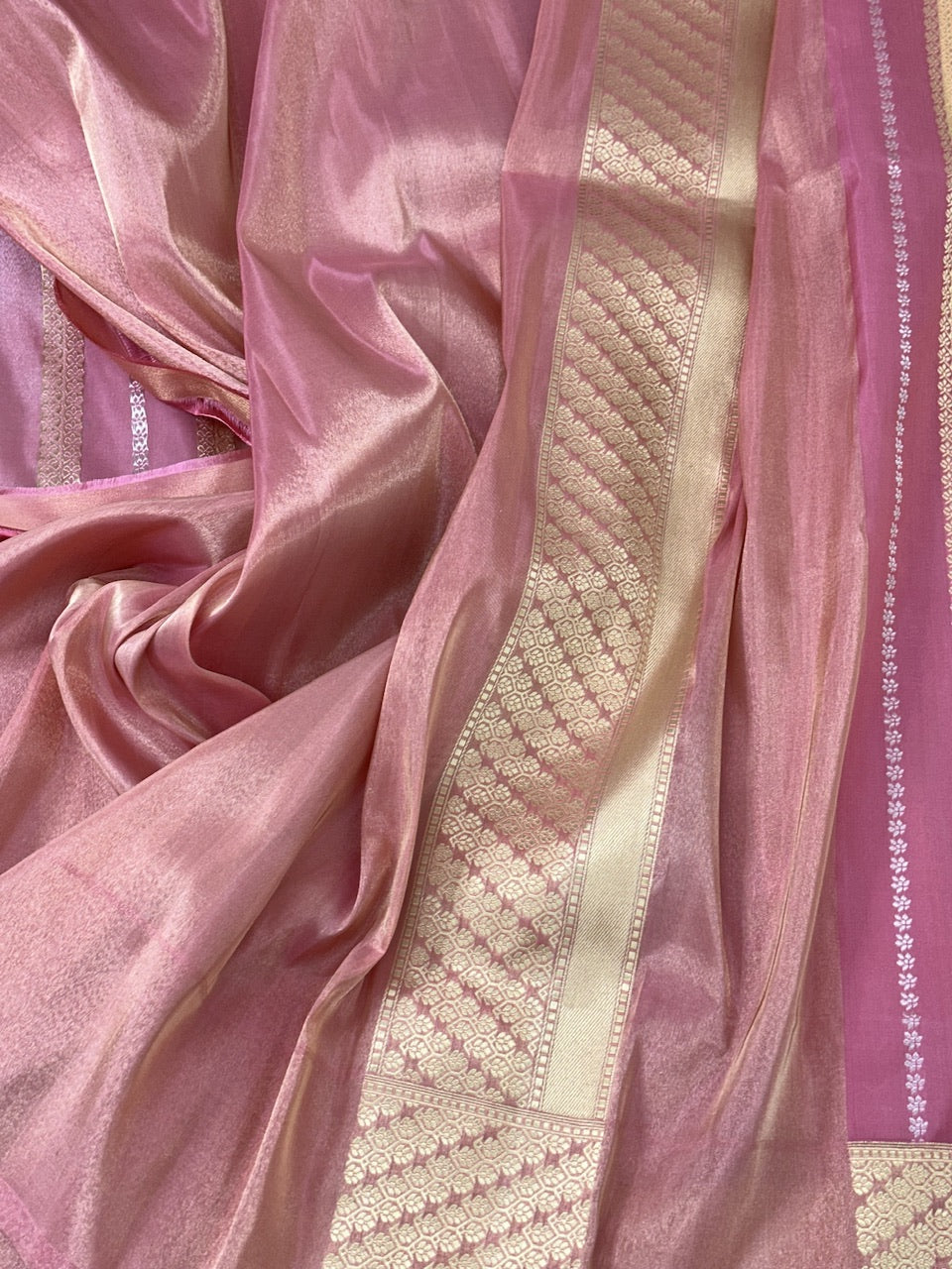 Handwoven Banarasi Pure Tissue Rangkaat Silk Saree