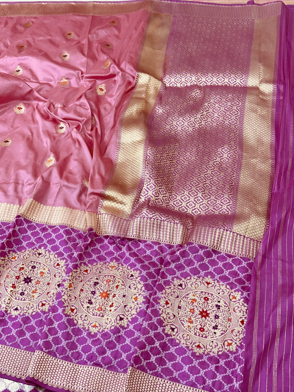 Powder Pink Pure Handwoven Banarasi Katan Silk Saree