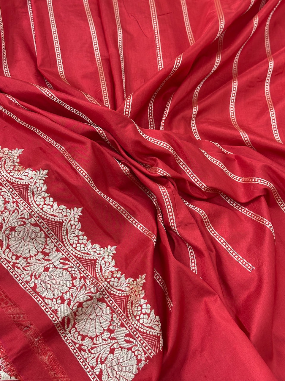 Rangkaat Pure Handwoven Banarasi Katan Silk Saree