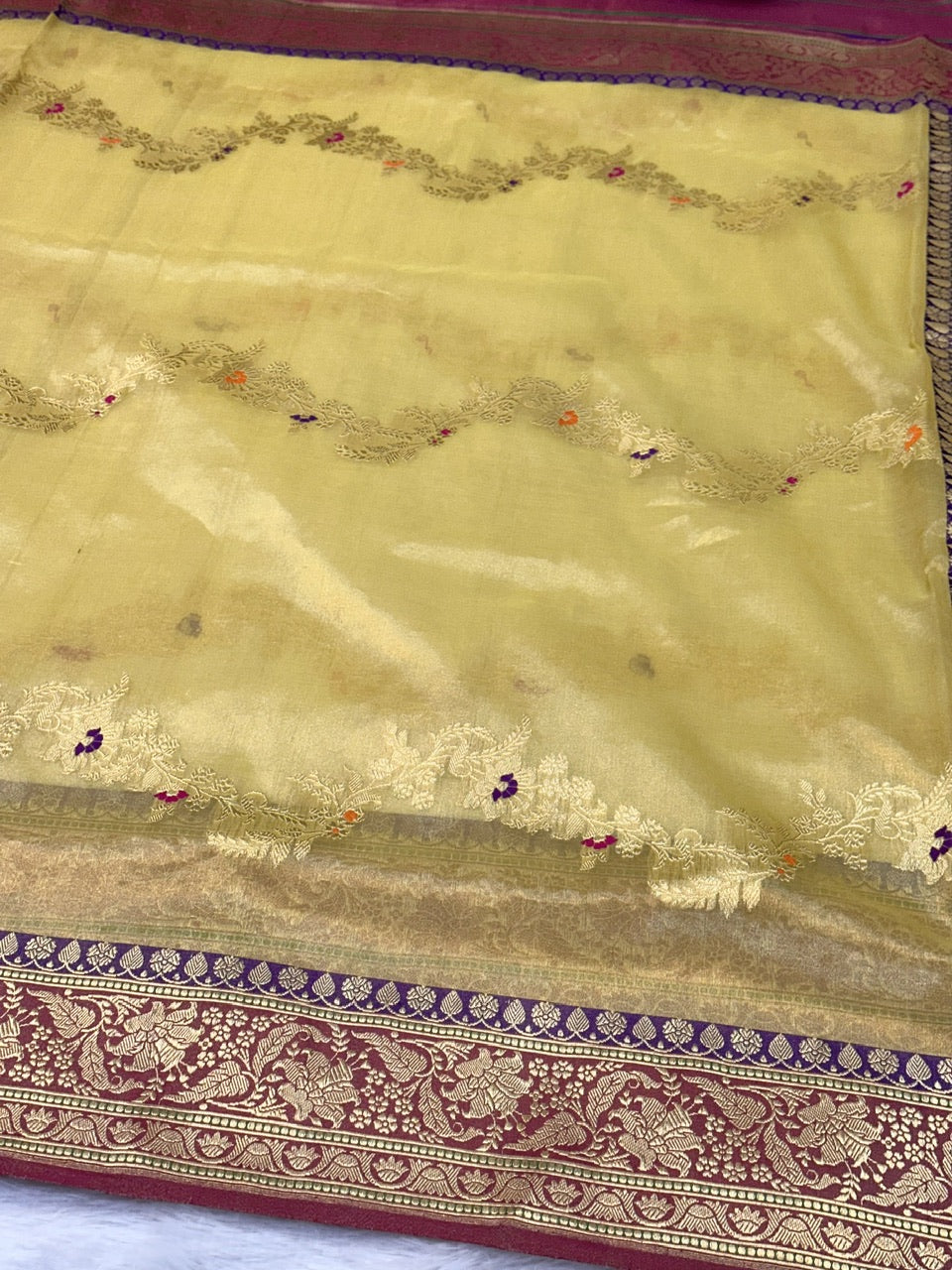 Gold color Handwoven Pure Organza Tissue Silk Banarasi Saree