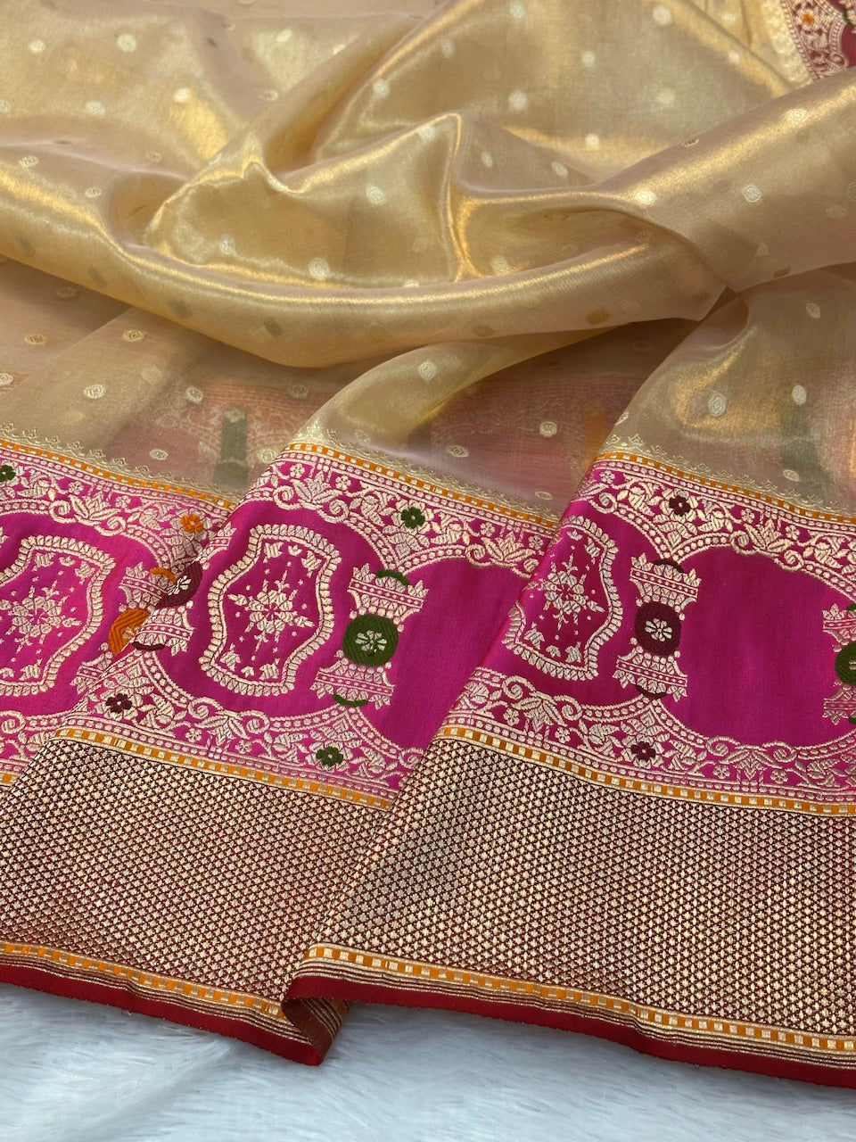 Gold Shade Pure Tissue Silk Handwoven Banarasi Saree