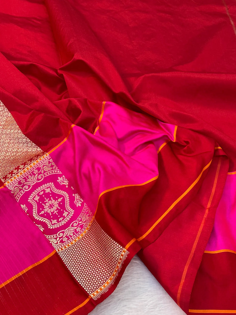 Gold Shade Pure Tissue Silk Handwoven Banarasi Saree