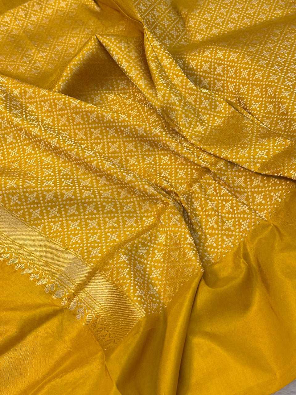 Lavender Shade Handwoven Pure Organza Silk Banarasi Saree