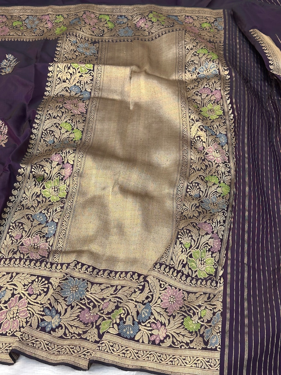 Purplish Wine Pure Handwoven Ektara Katan Silk Banarasi Saree