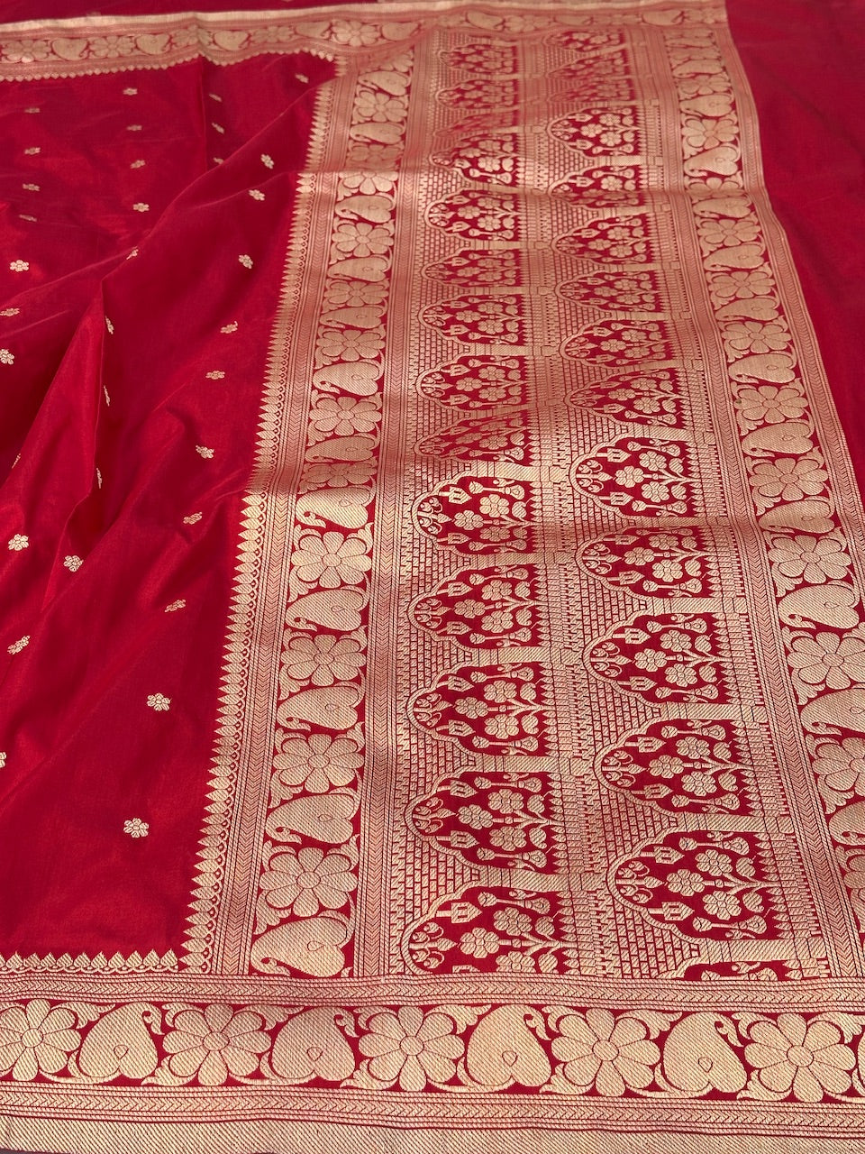 Red Shade Pure Katan Silk Handwoven Banarasi Saree