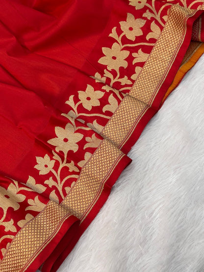 Yellow Gold Pure Satin Silk Handwoven Banarasi Saree