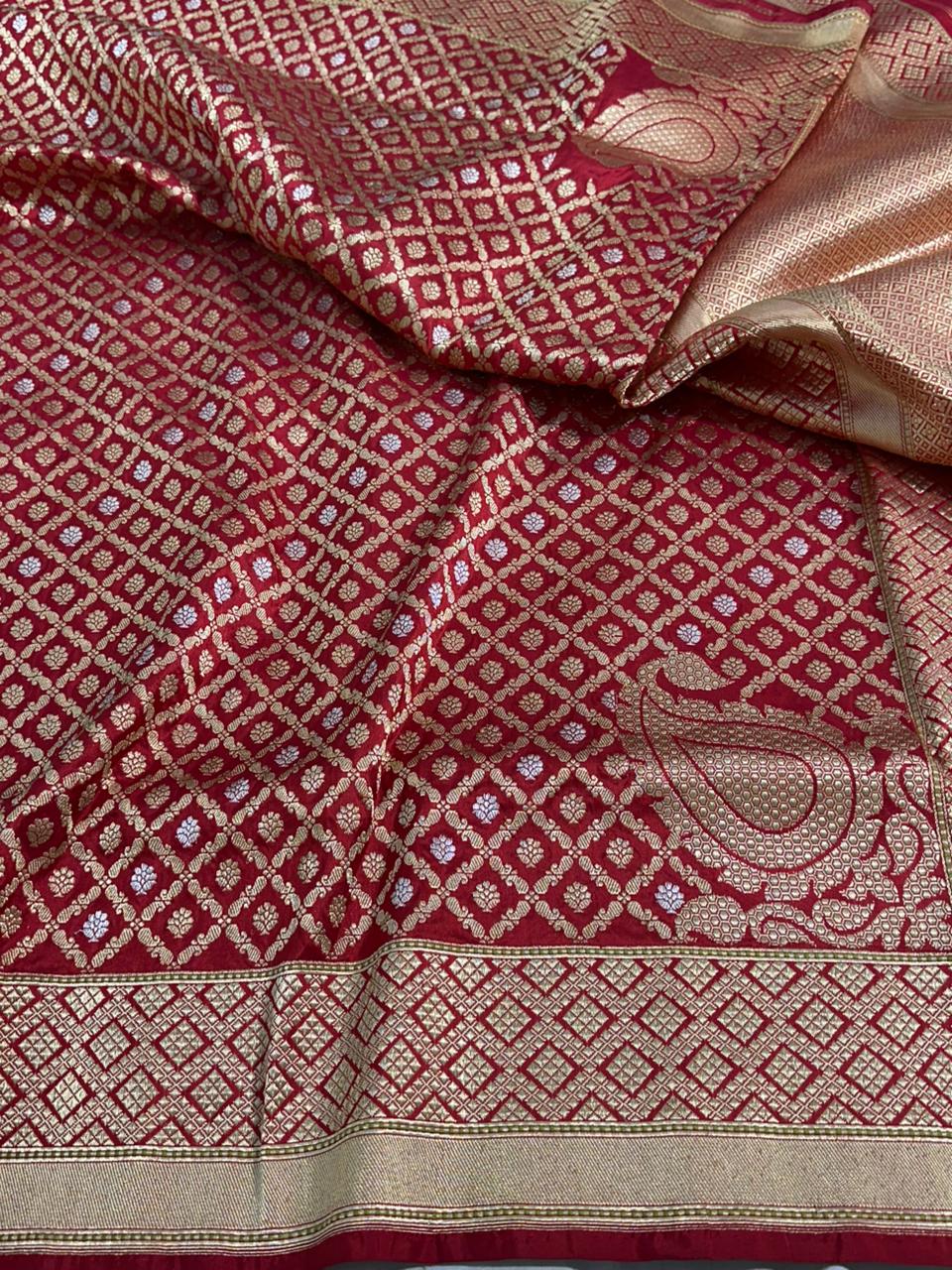 Red Shade Pure Katan Silk Handwoven Banarasi Saree