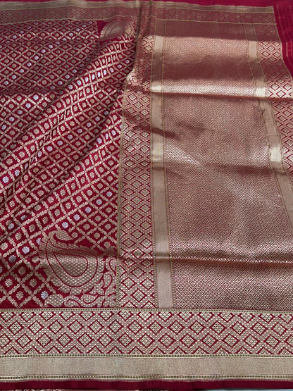 Red Shade Pure Katan Silk Handwoven Banarasi Saree